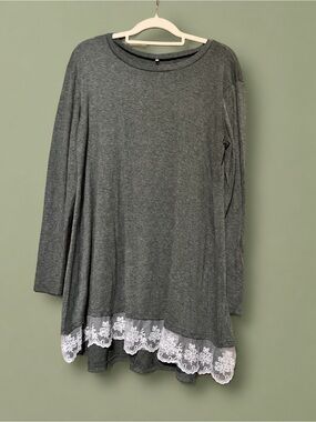 Dark Green Long Sleeve Tunic with White Lace Hemo